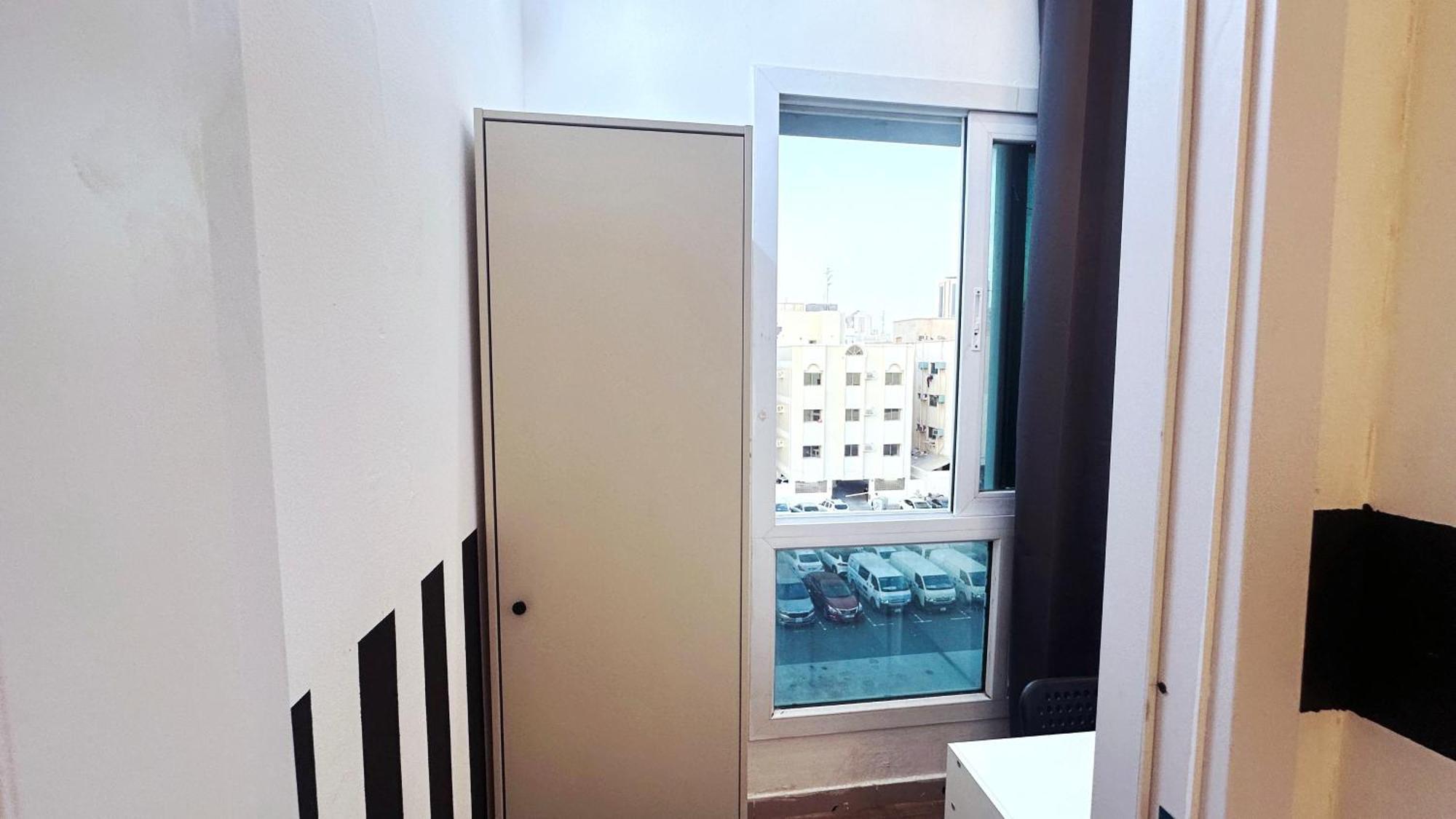Partition Room In Al Seef Near Burjuman Metro Dubai Exterior foto