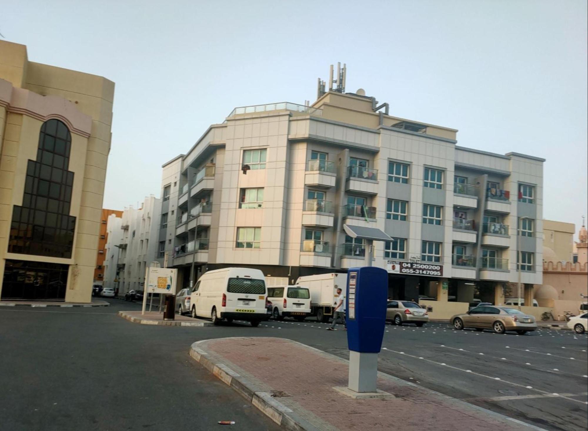 Partition Room In Al Seef Near Burjuman Metro Dubai Exterior foto