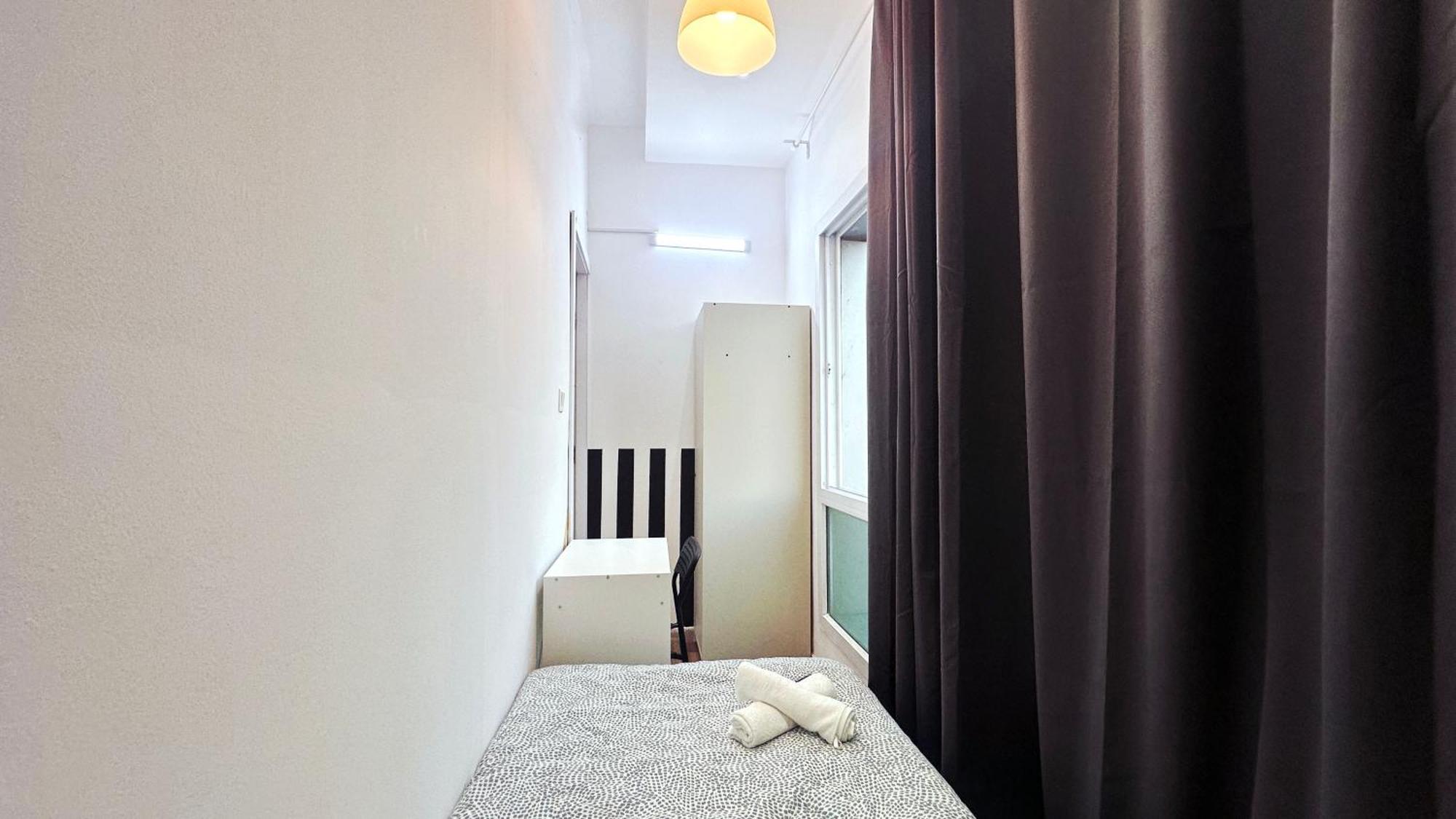 Partition Room In Al Seef Near Burjuman Metro Dubai Exterior foto